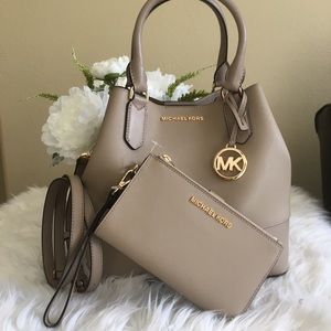 Michael Kors Large trista large tote & wallet